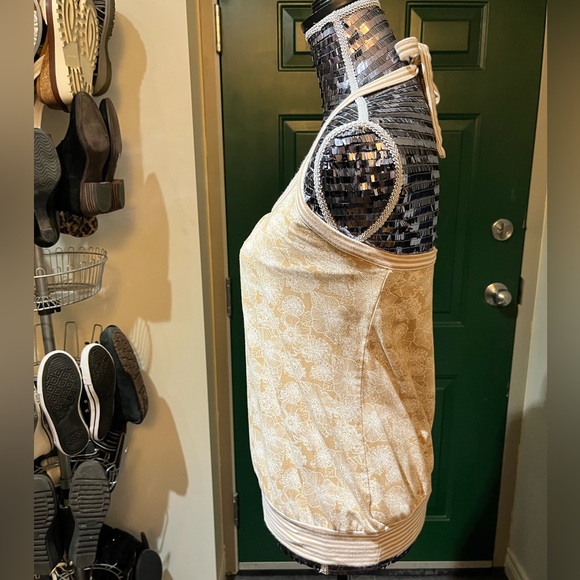 3/$30 Liz Claiborne halter top S - Picture 4 of 10